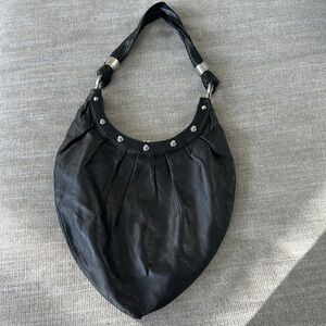 VTG 1980s/1990s Cesare Paciotti black leather purse.